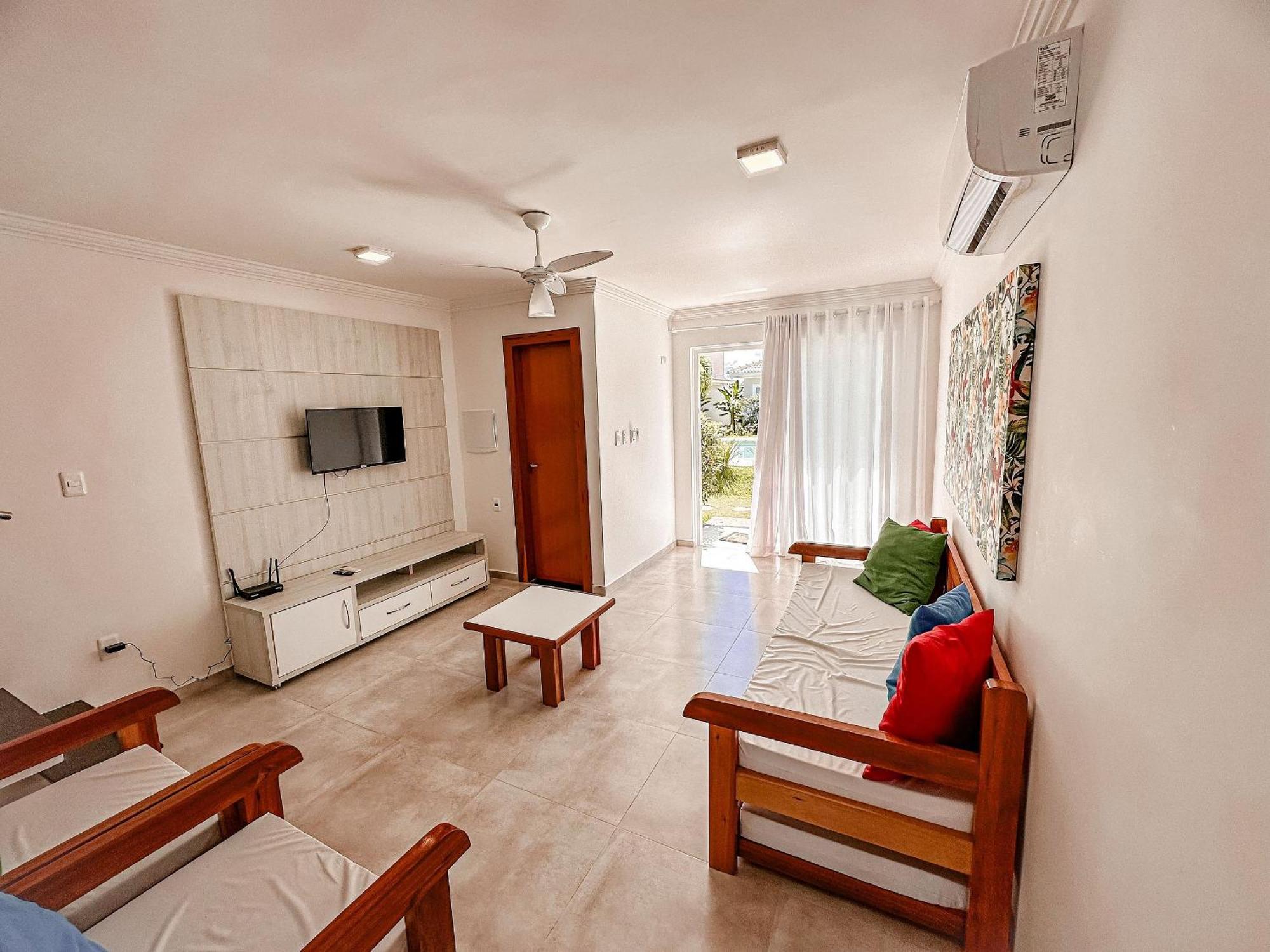 Casa Toda Climatizada Com 2 Suites, Gourmet Privativo E Internet 300mbps No Residencial Monte Oliveiras Em Arraial D'ajuda , Com Piscinas, Sauna E Portaria 24hrs. Casa de férias